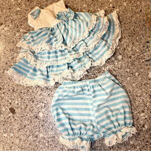 Isobella & Chloe Baby Girl's Blue and Cream Matching Set with Ruffles -9M⭐👶